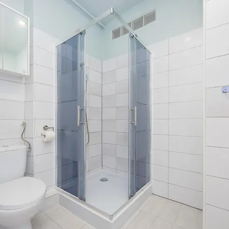 Near Lazienki Krolewskie W Warszawie By Renters Apartment Warsaw