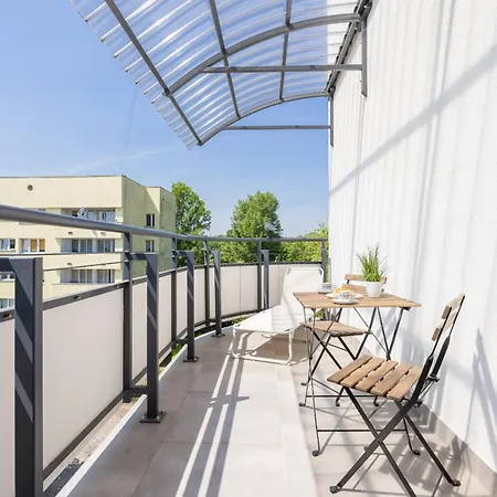 Near Lazienki Krolewskie W Warszawie By Renters Apartment Warsaw